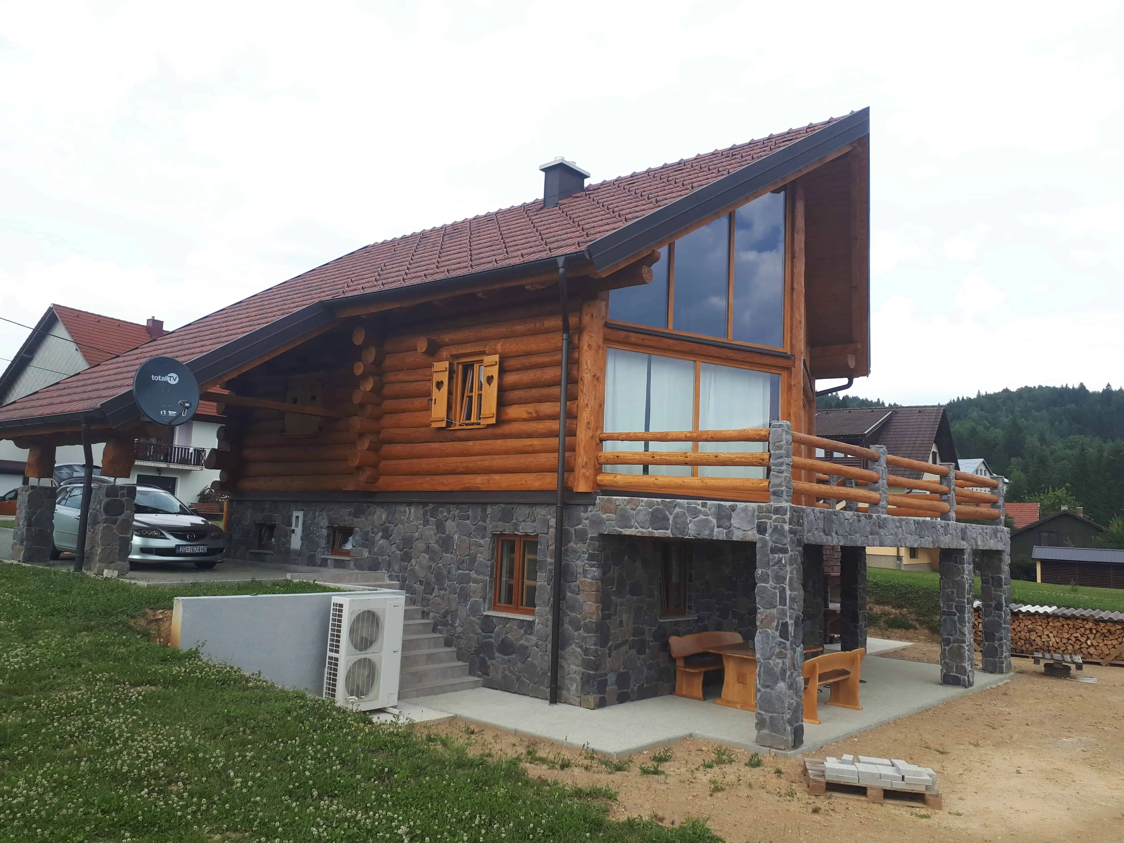 Kuća od trupaca - Ravna Gora